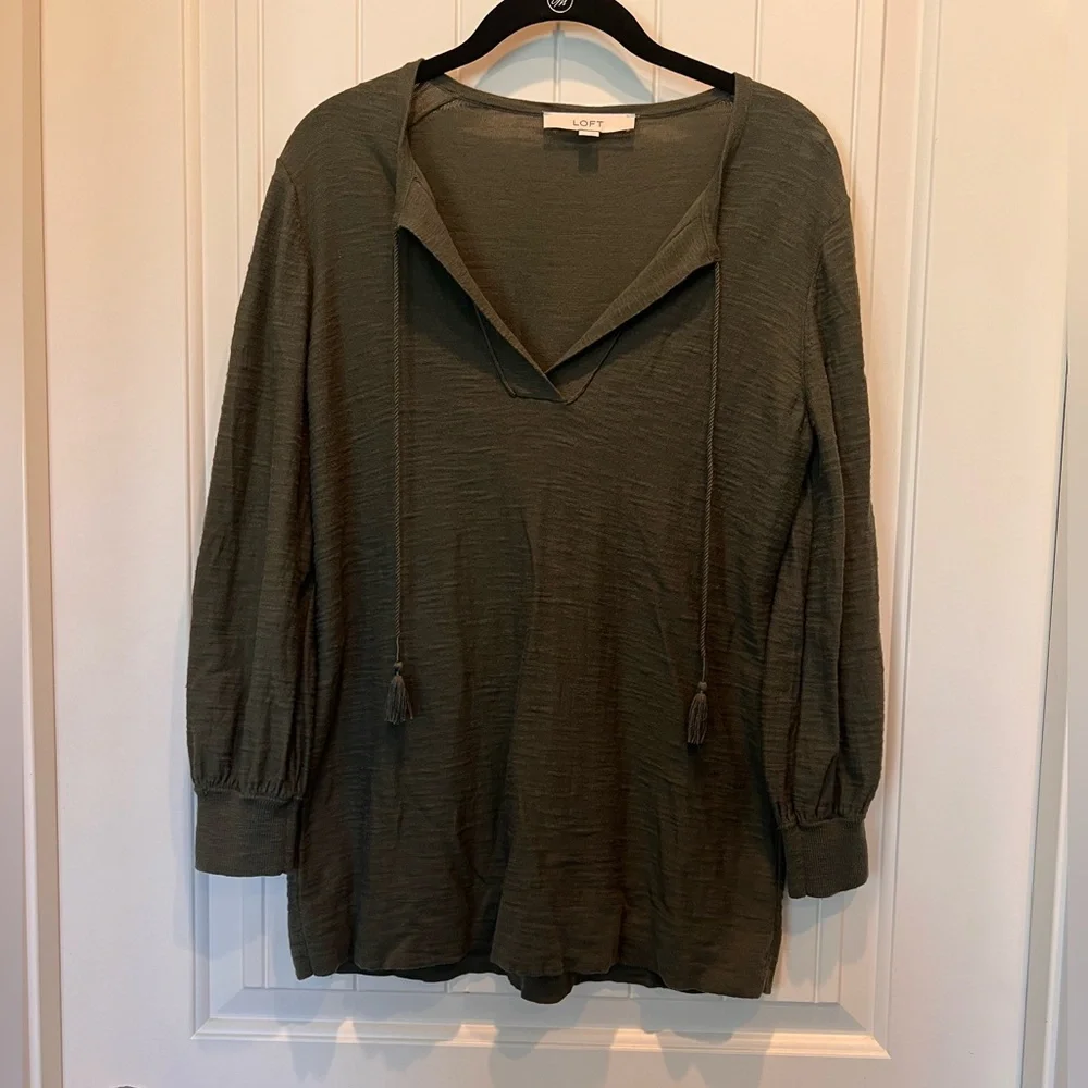 LOFT 100% Cotton SZ Medium with tassels army green top